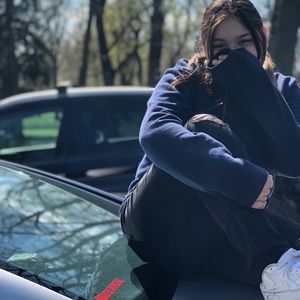 Meet your Posher, Luci